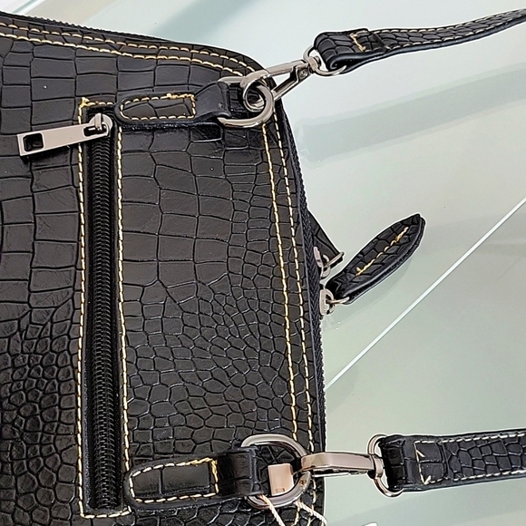 Mellow World To Go Go Crossbody Purse NWT - Picture 10 of 10